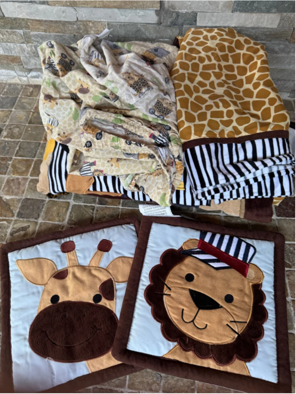 Unisex Lambs & Ivy Jungle animal crib quilt, sheet, curtain and decor